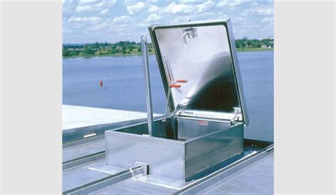 roof hatch for standing seam